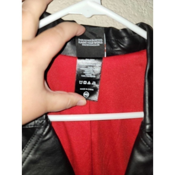 Her Universe Marvel Black Widow Faux Leather Womens Moto Jacket Size Medium - Picture 6 of 7